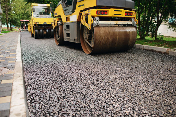 Best Professional Driveway Pavers  in Ives Estates, FL